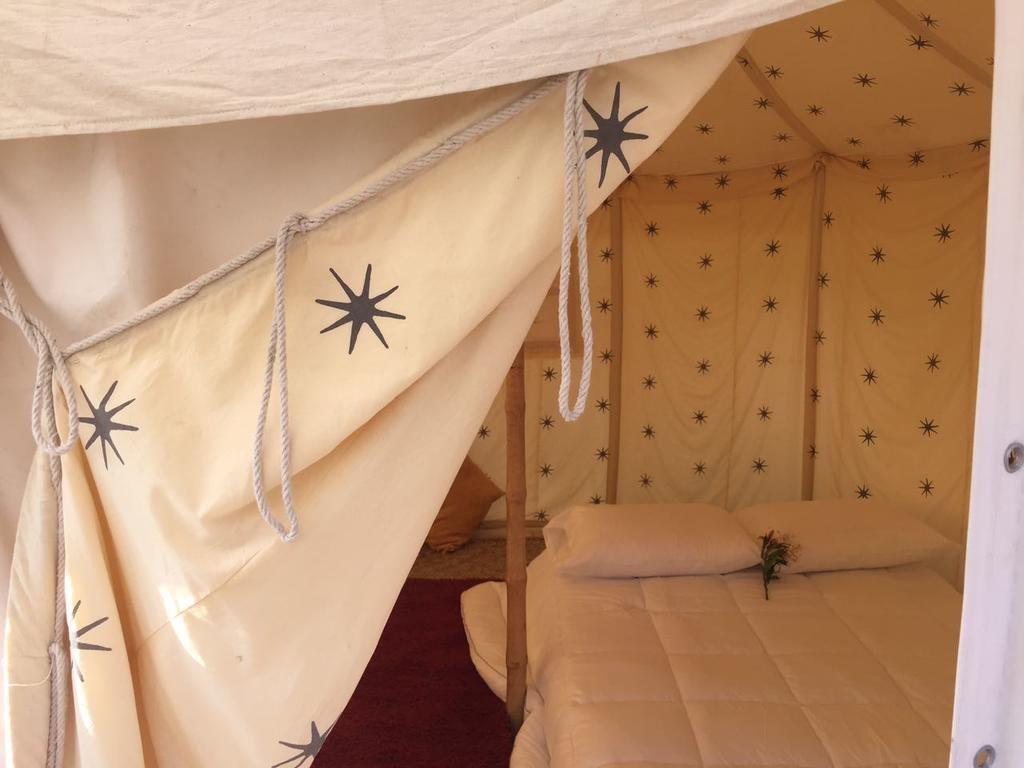 Hôtel Acatitlan Glamping à Valle de Bravo Extérieur photo