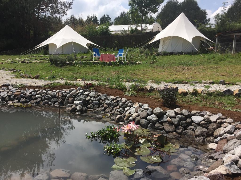 Hôtel Acatitlan Glamping à Valle de Bravo Extérieur photo